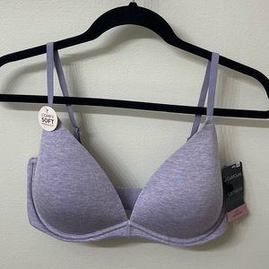 Cuddl Duds Comfy Plunge Softwear Bra Size 38D